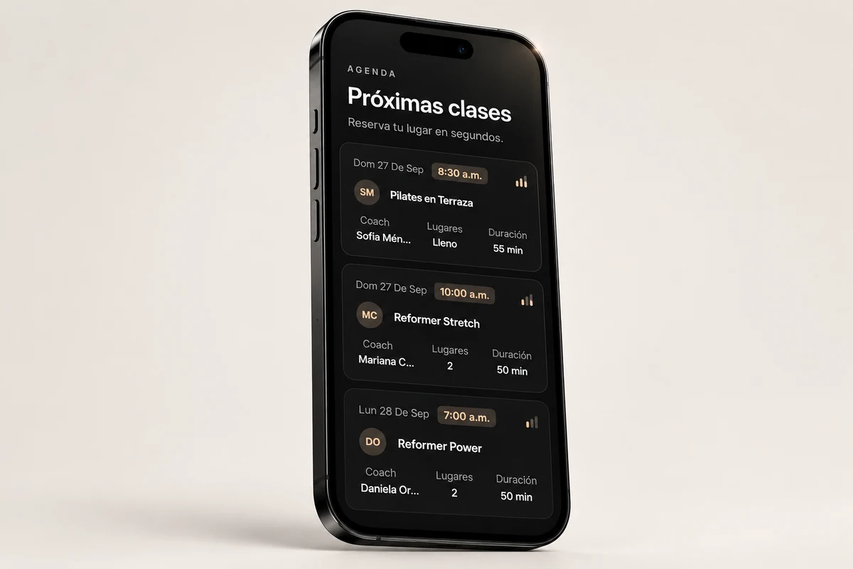 Próximas clases de Alba Pilates mostradas en un teléfono, con horarios, coaches, lugares y duración